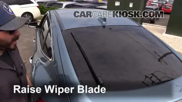 2013 Honda Crosstour EX-L 2.4L 4 Cyl. Windshield Wiper Blade (Rear) Replace Wiper Blade